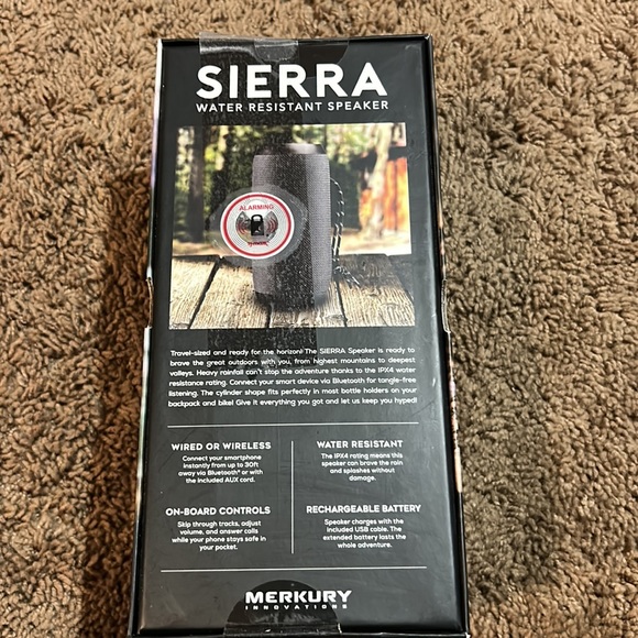 NIB Bluetooth speaker - Picture 2 of 2